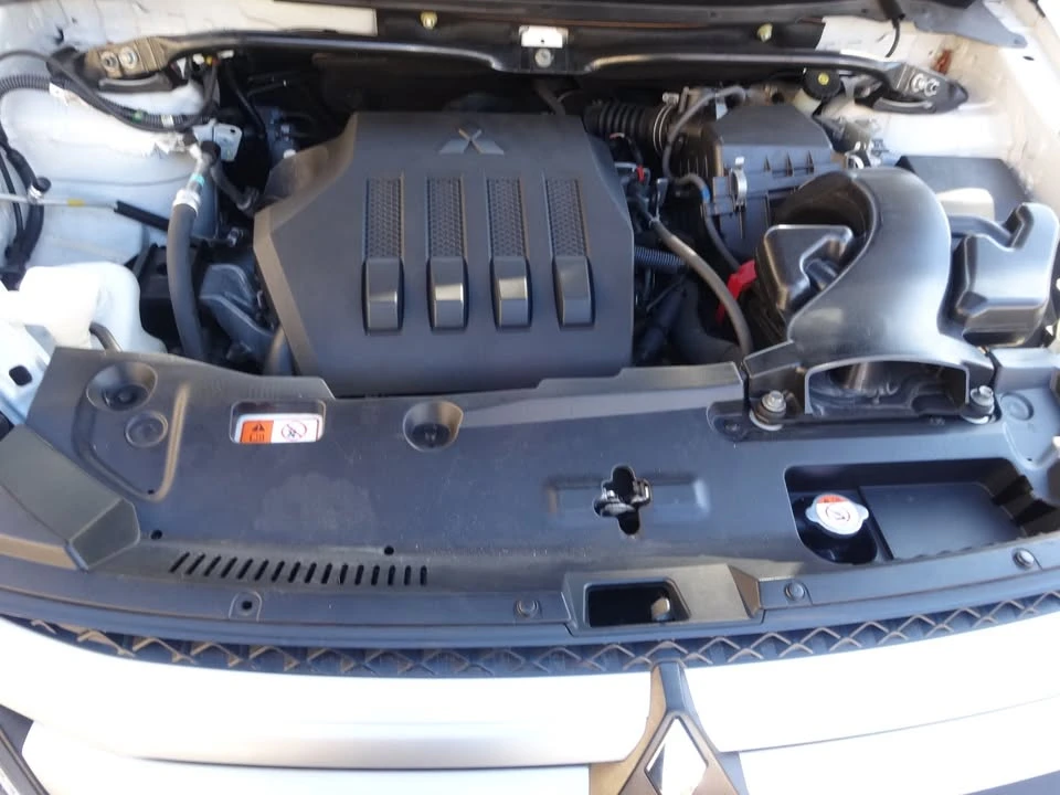 2019 Mitsubishi Eclipse Cross - Image 19 of 20