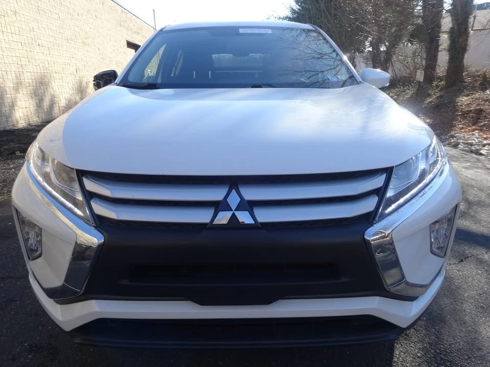 2019 Mitsubishi Eclipse Cross - Image 2 of 20