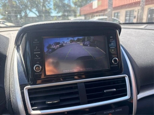 2019 Mitsubishi Eclipse Cross - Image 10 of 14