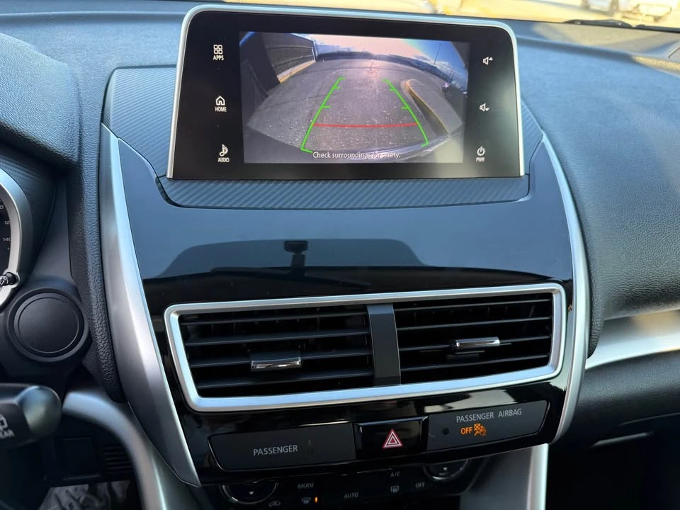 2019 Mitsubishi Eclipse Cross - Image 11 of 16