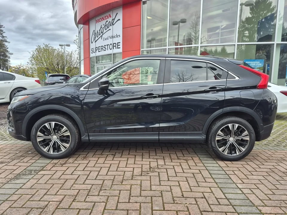 2019 Mitsubishi Eclipse Cross - Image 8 of 16