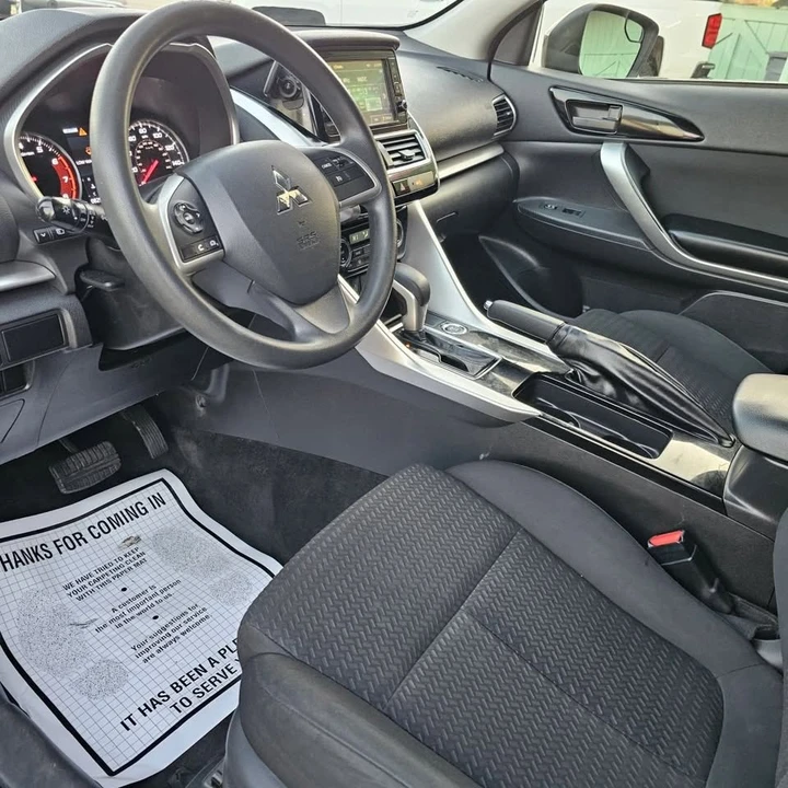 2019 Mitsubishi Eclipse Cross - Image 10 of 16