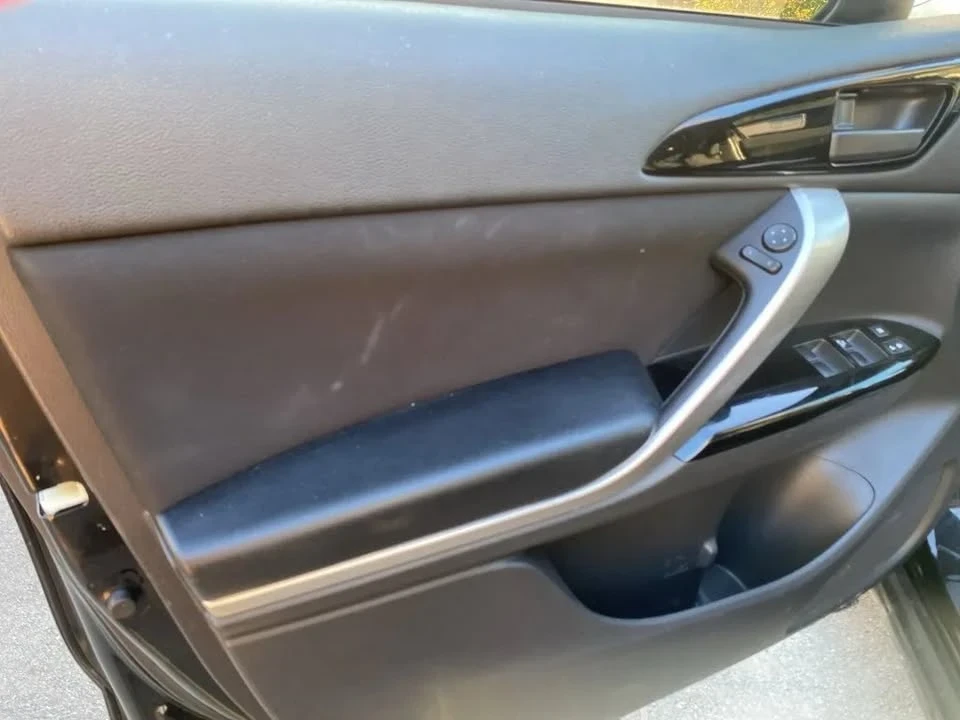 2019 Mitsubishi Eclipse Cross - Image 11 of 12