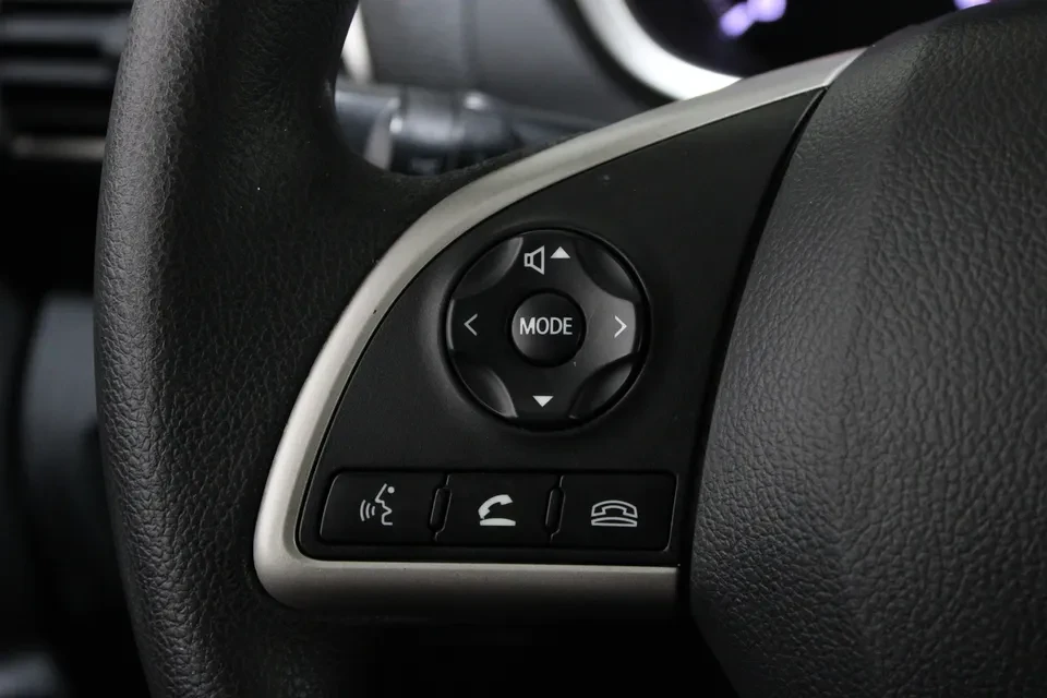 2019 Mitsubishi Eclipse Cross - Image 8 of 20