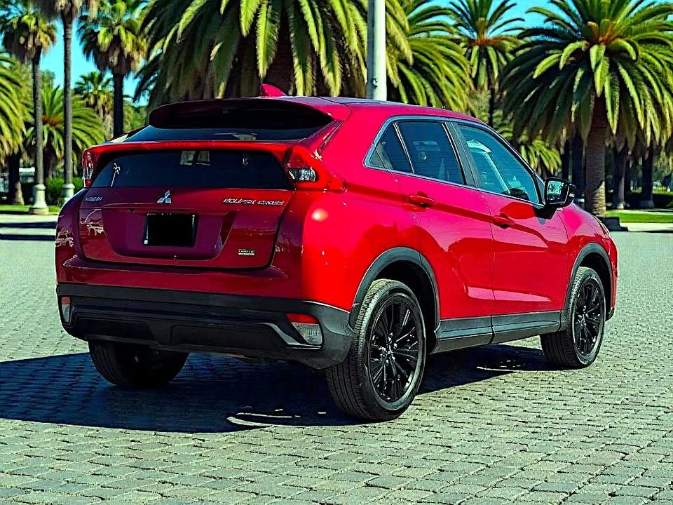 2019 Mitsubishi Eclipse Cross - Image 5 of 17