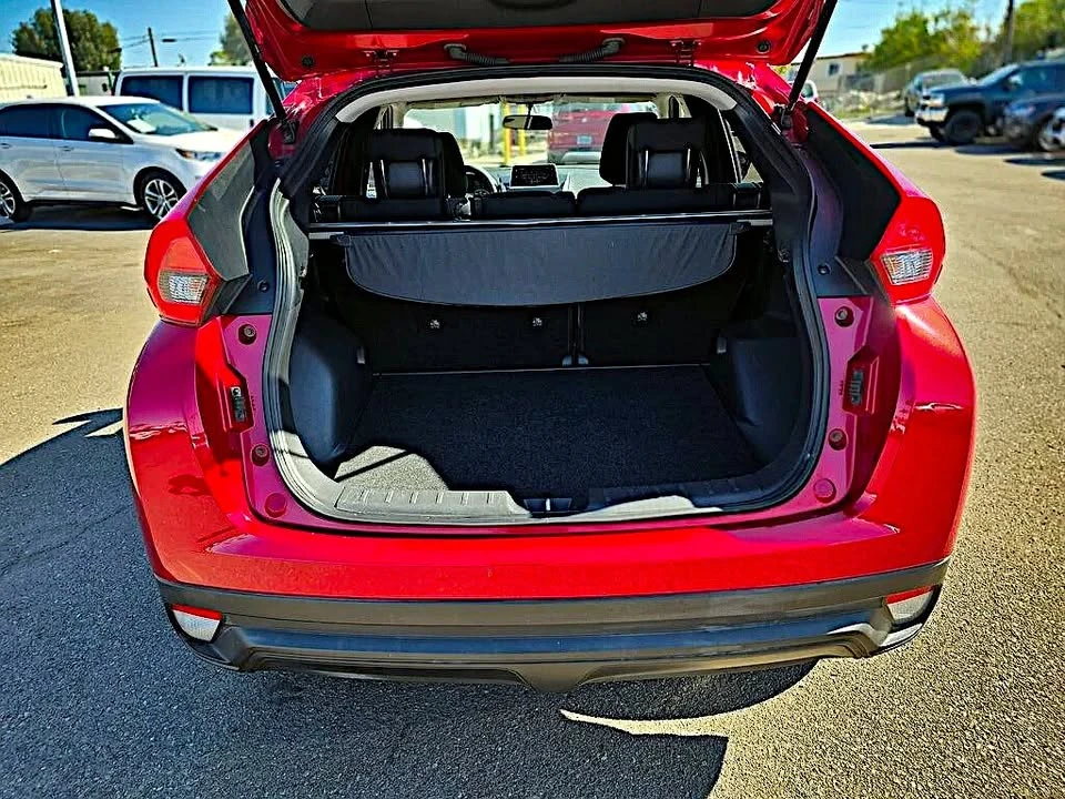 2019 Mitsubishi Eclipse Cross - Image 7 of 17
