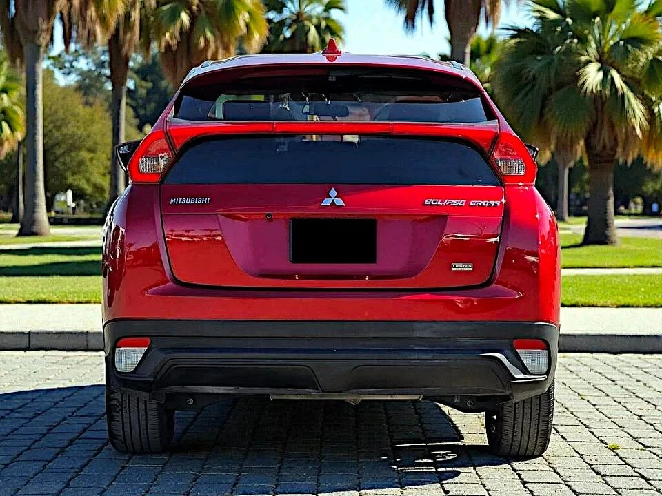 2019 Mitsubishi Eclipse Cross - Image 4 of 17