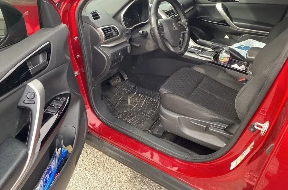 2019 Mitsubishi Eclipse Cross - Image 7 of 8