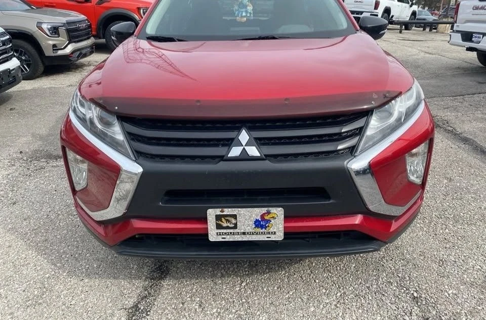 2019 Mitsubishi Eclipse Cross - Image 2 of 8