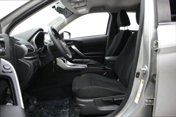 2019 Mitsubishi Eclipse Cross - Image 7 of 20