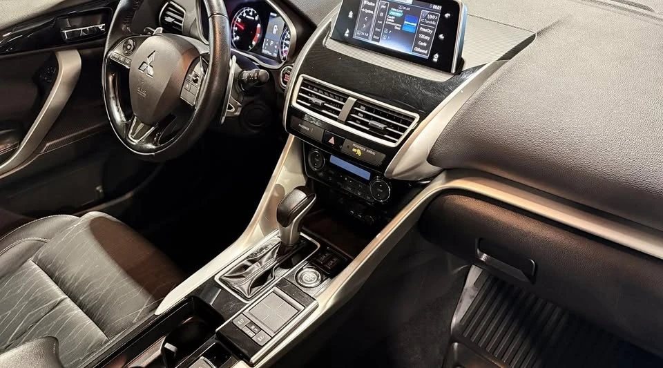 2019 Mitsubishi Eclipse Cross - Image 10 of 20