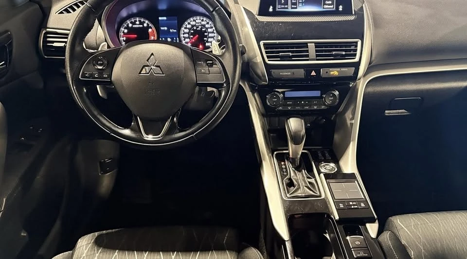 2019 Mitsubishi Eclipse Cross - Image 12 of 20