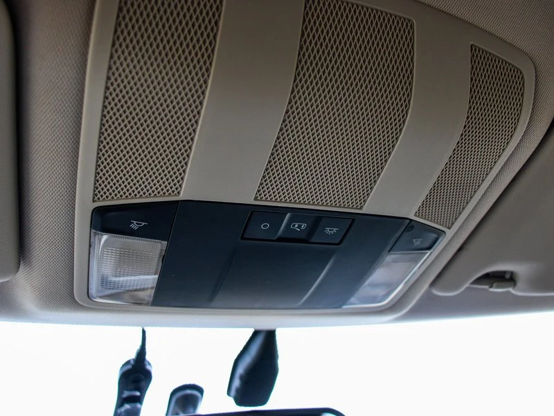 2019 Mitsubishi Eclipse Cross - Image 17 of 20