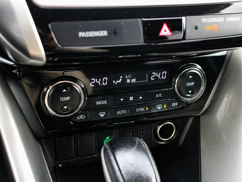2019 Mitsubishi Eclipse Cross - Image 15 of 20