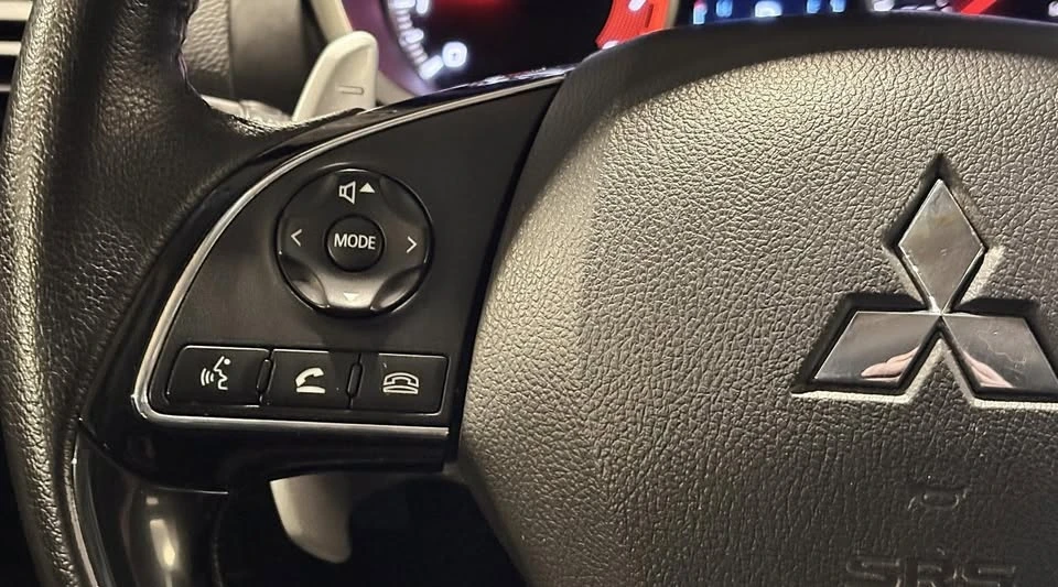 2019 Mitsubishi Eclipse Cross - Image 17 of 20