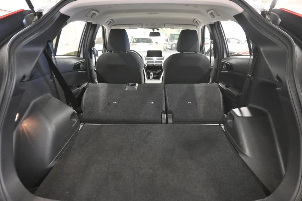 2019 Mitsubishi Eclipse Cross - Image 11 of 12