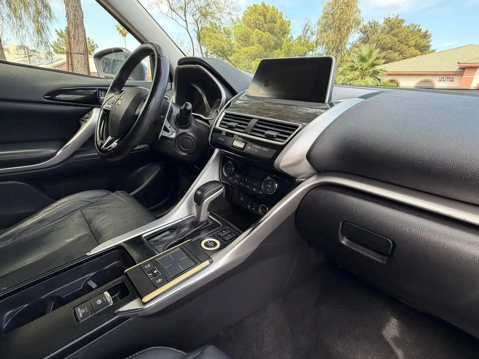 2019 Mitsubishi Eclipse Cross - Image 17 of 20