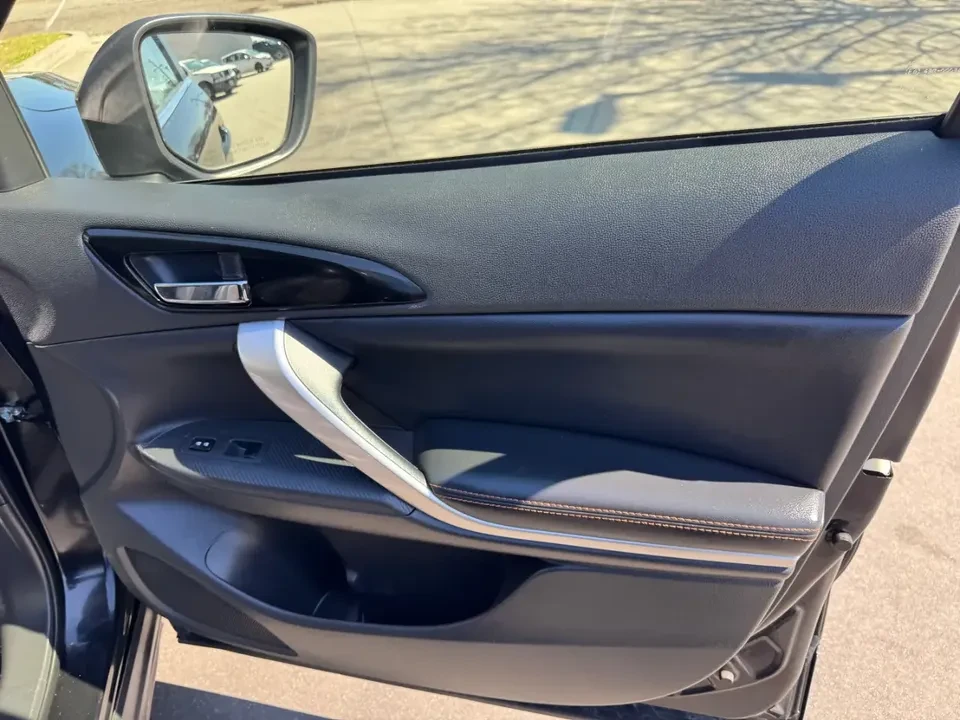 2019 Mitsubishi Eclipse Cross - Image 15 of 20