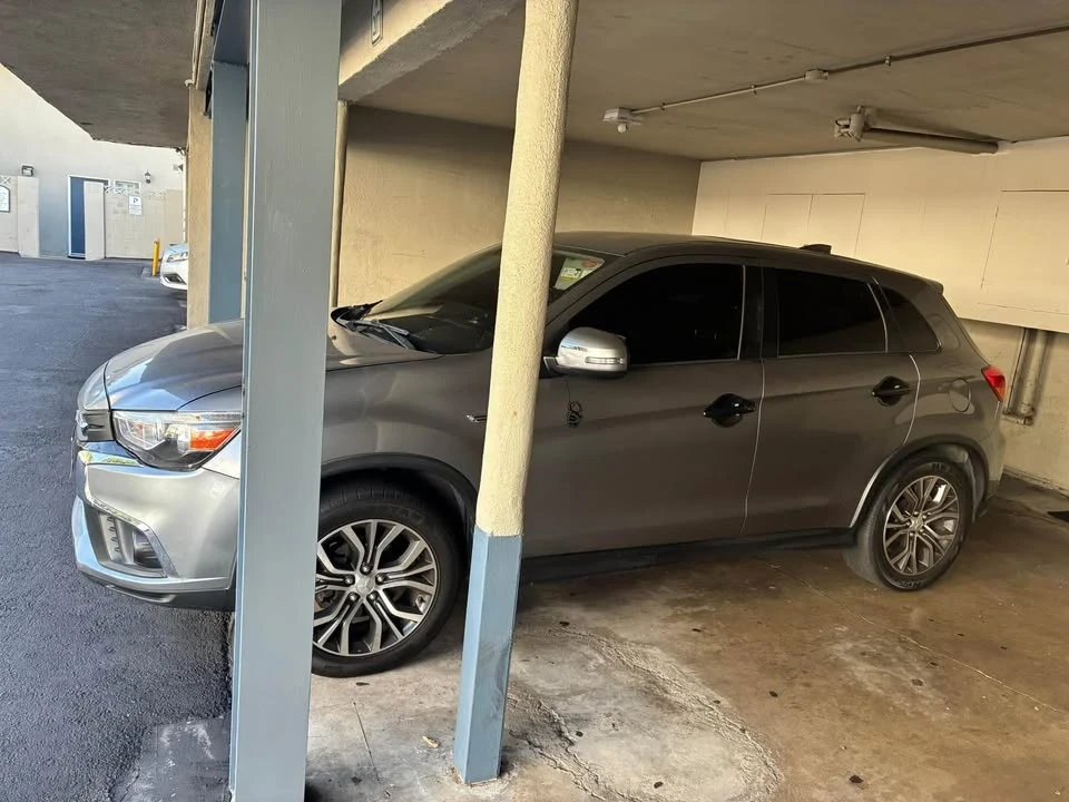 2019 Mitsubishi Outlander - Image 3 of 7