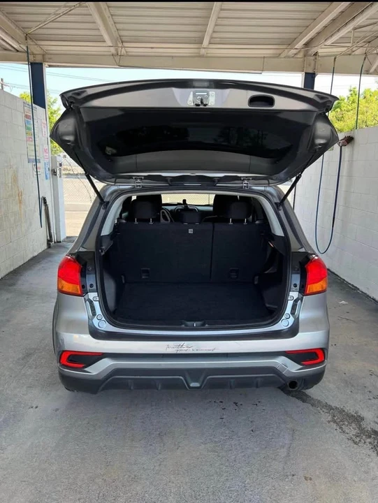 2019 Mitsubishi Outlander - Image 4 of 7
