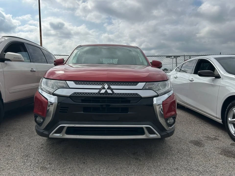 2019 Mitsubishi Outlander - Image 12 of 12