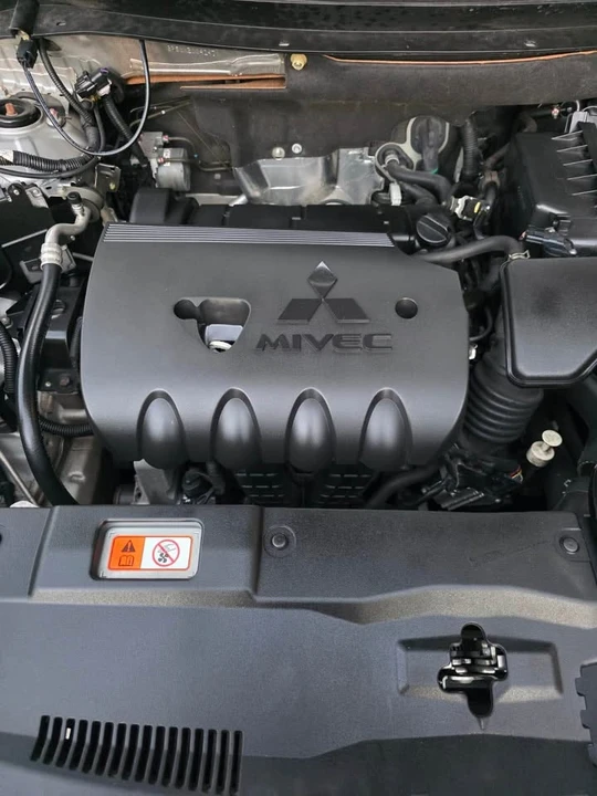2019 Mitsubishi Outlander - Image 15 of 18