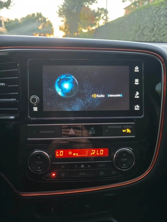 2019 Mitsubishi Outlander - Image 14 of 18