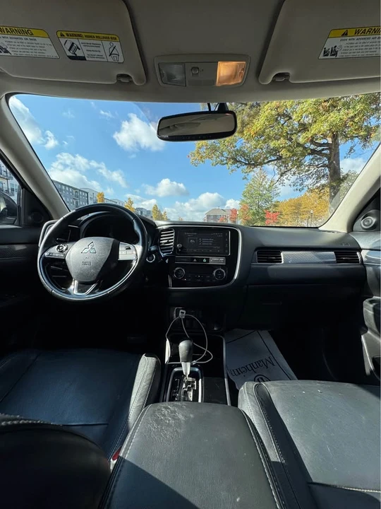 2019 Mitsubishi Outlander - Image 5 of 13