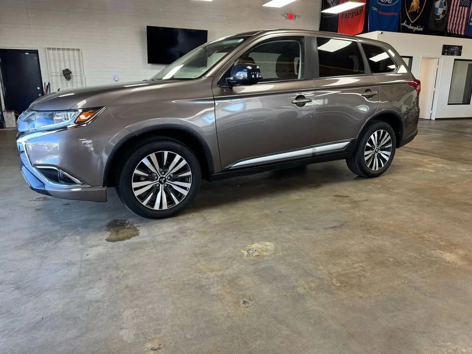 2019 Mitsubishi Outlander - Image 4 of 20