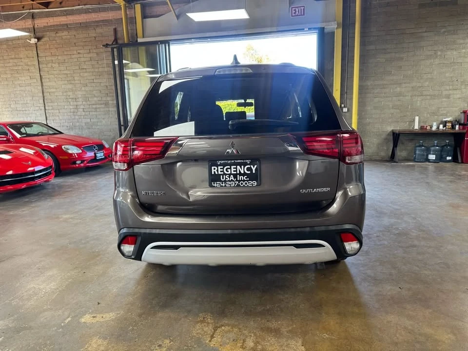 2019 Mitsubishi Outlander - Image 7 of 20