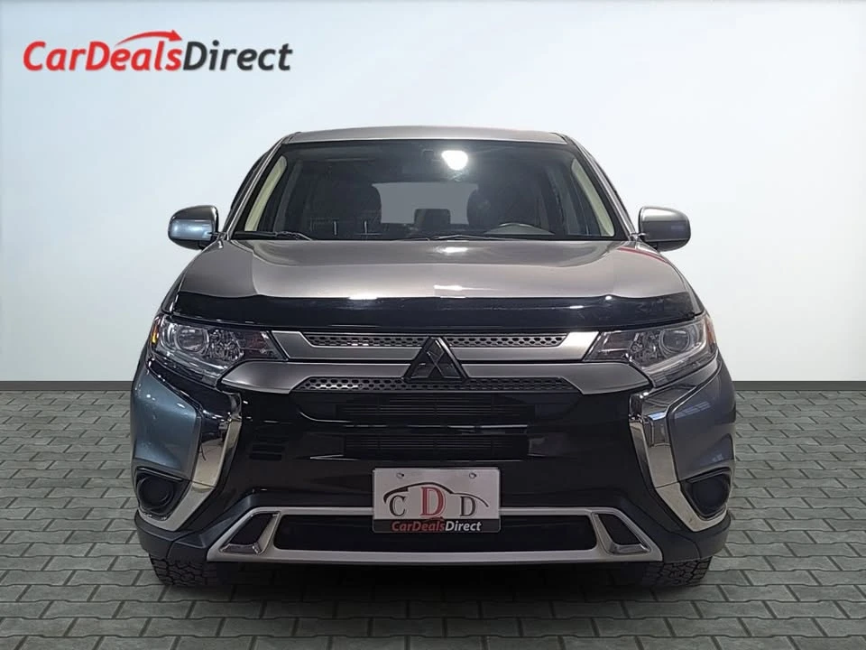 2019 Mitsubishi Outlander - Image 2 of 15