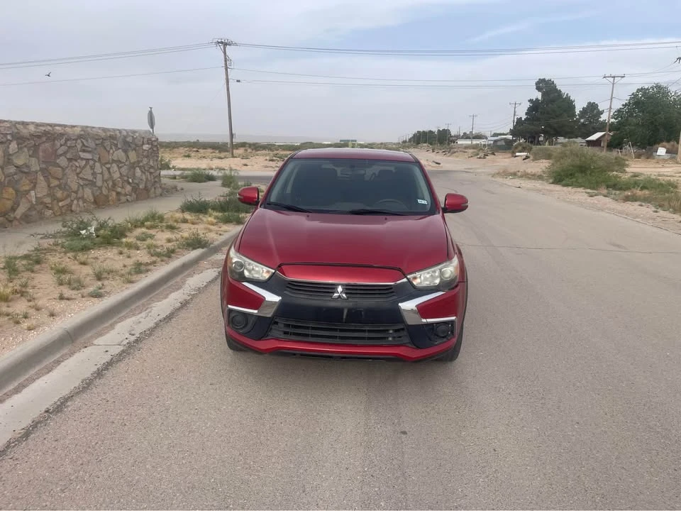 2019 Mitsubishi Outlander - Image 2 of 6