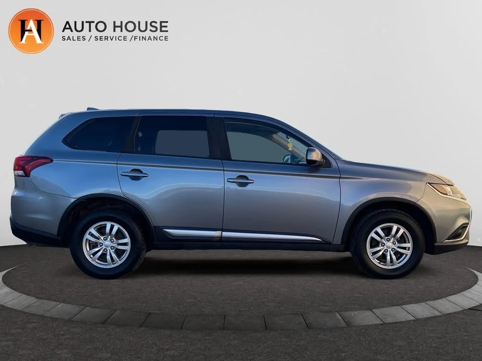 2019 Mitsubishi Outlander - Image 6 of 19
