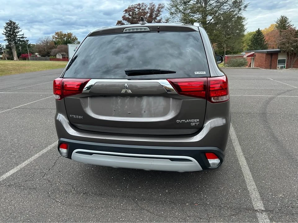2019 Mitsubishi Outlander - Image 6 of 20