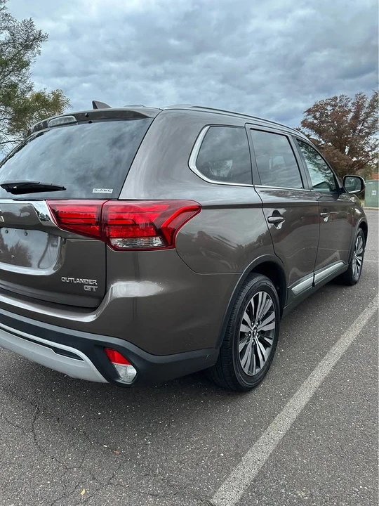 2019 Mitsubishi Outlander - Image 5 of 20