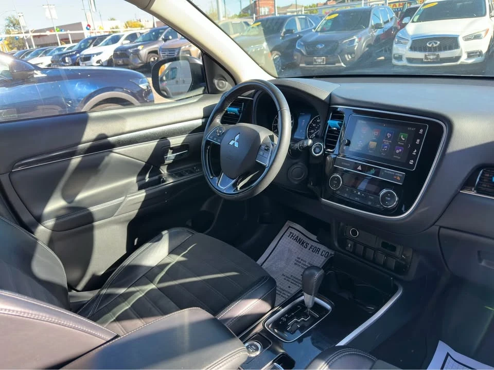 2019 Mitsubishi Outlander - Image 14 of 16