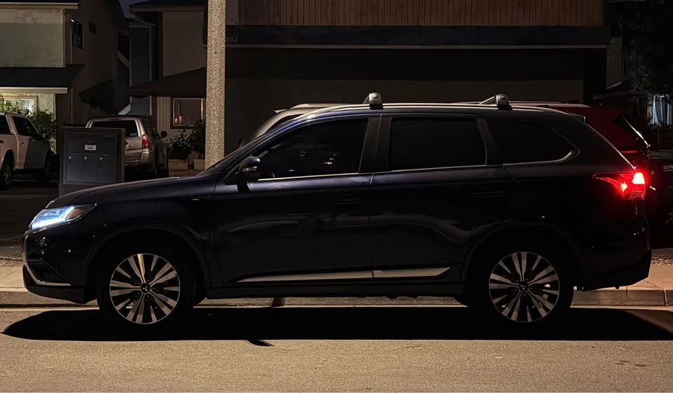 2019 Mitsubishi Outlander - Image 4 of 17