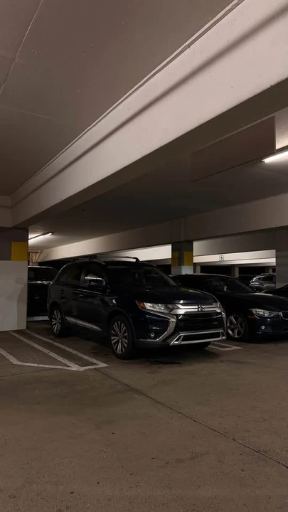 2019 Mitsubishi Outlander - Image 3 of 17