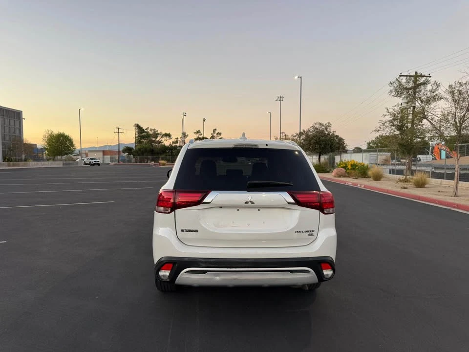 2019 Mitsubishi Outlander - Image 6 of 9