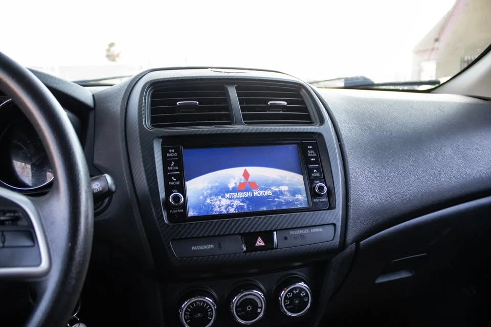 2019 Mitsubishi Outlander - Image 14 of 14