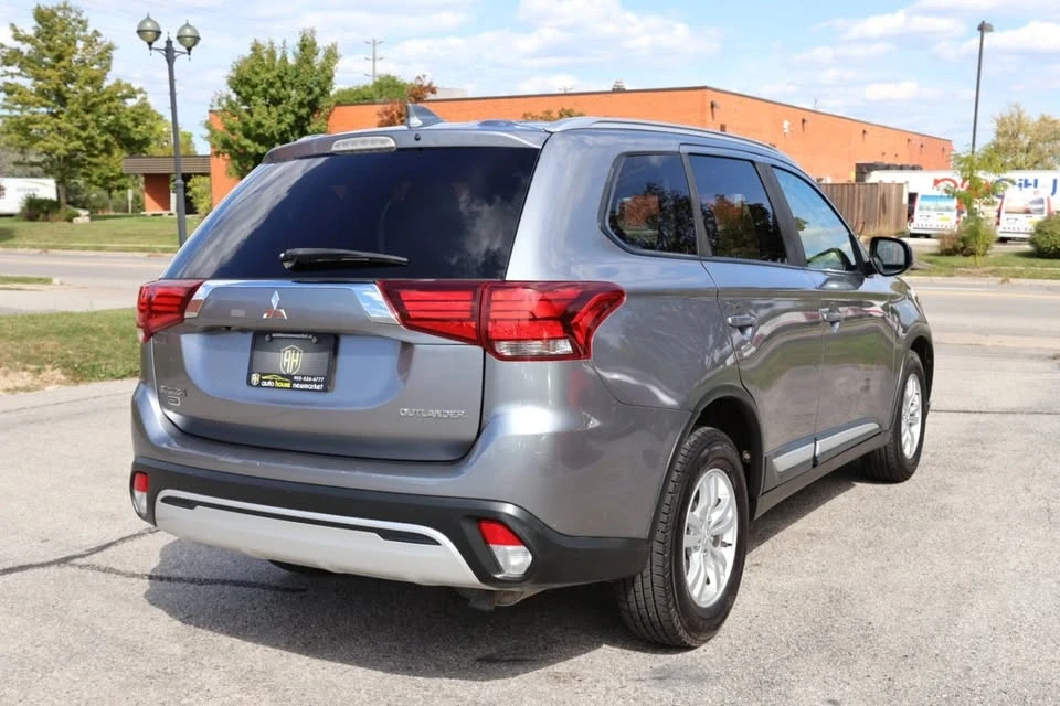 2019 Mitsubishi Outlander - Image 7 of 16