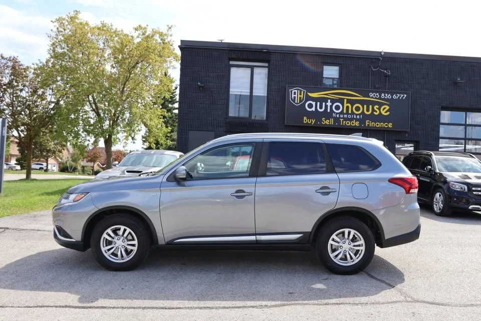 2019 Mitsubishi Outlander - Image 3 of 16