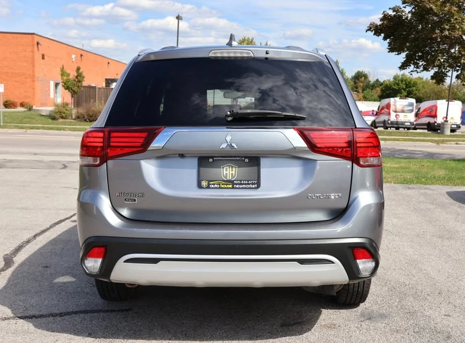 2019 Mitsubishi Outlander - Image 5 of 16