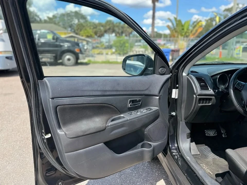 2019 Mitsubishi Outlander Sport - Image 11 of 15