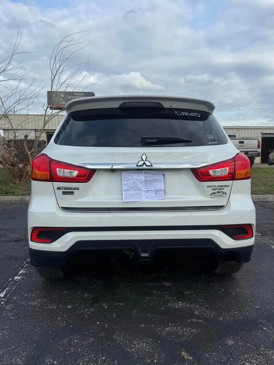 2019 Mitsubishi Outlander - Image 6 of 15