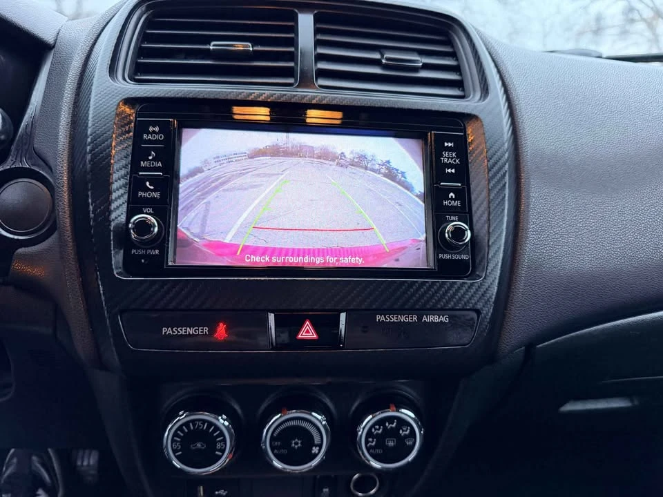 2019 Mitsubishi Outlander - Image 12 of 19