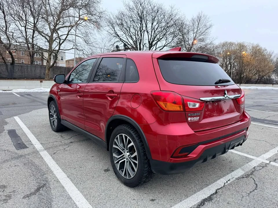 2019 Mitsubishi Outlander - Image 8 of 19