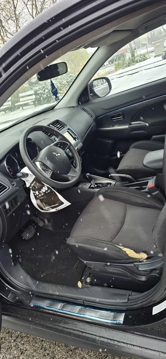 2019 Mitsubishi Outlander - Image 9 of 11