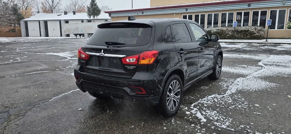 2019 Mitsubishi Outlander - Image 5 of 11