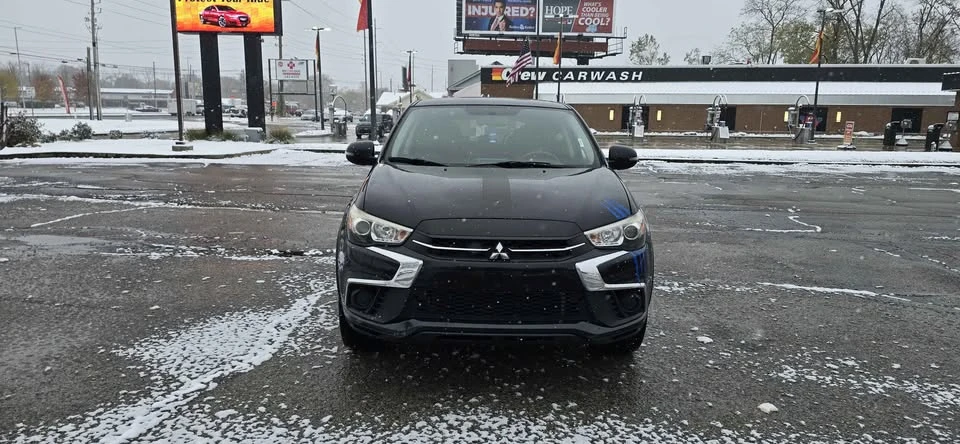 2019 Mitsubishi Outlander - Image 8 of 11